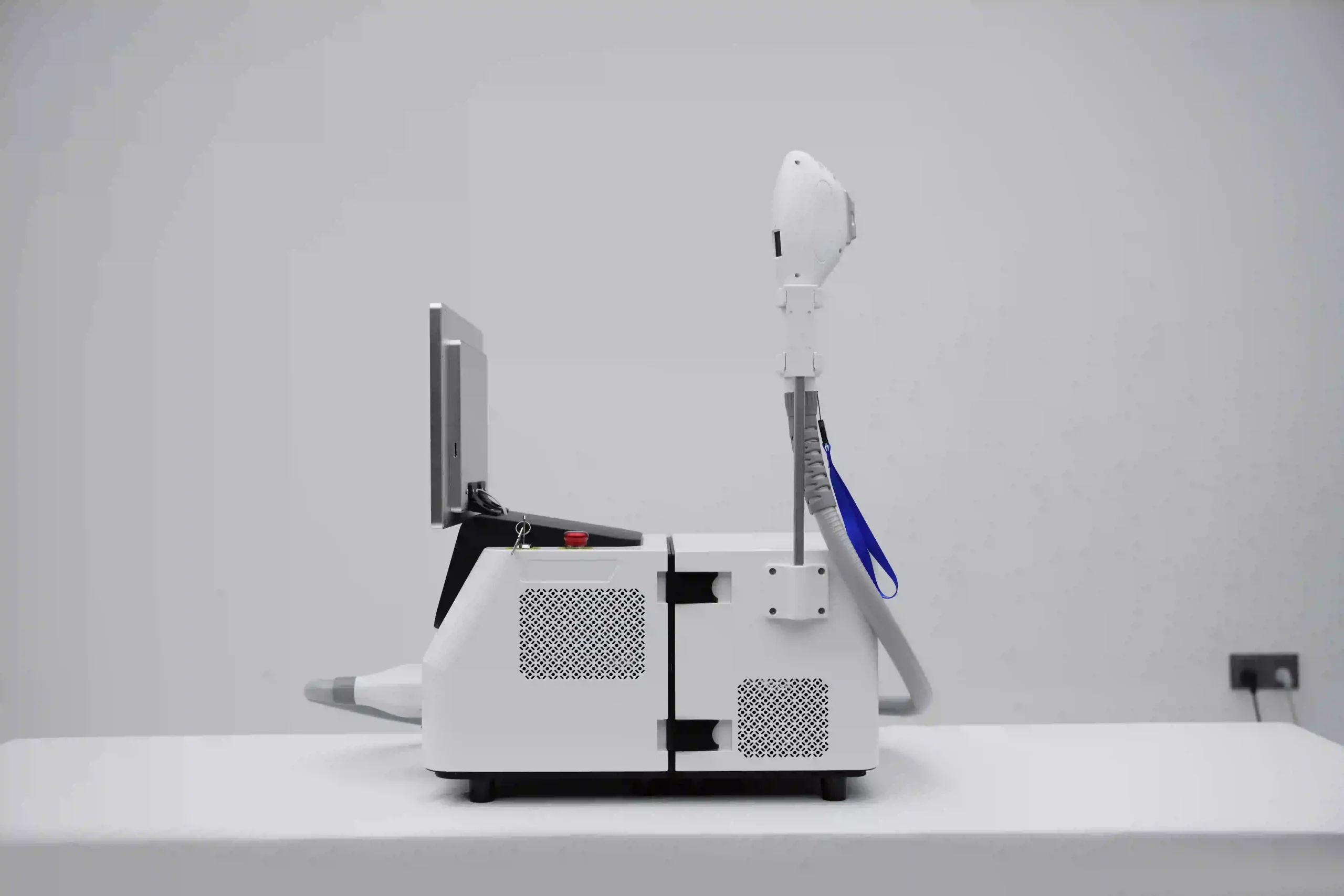 What Is IPL? How Intense Pulsed Light Works | Cocoon Laser | what is ipl scaled